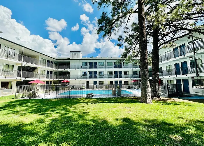 6-flagstaff, Az - West - Woodland Village 3*