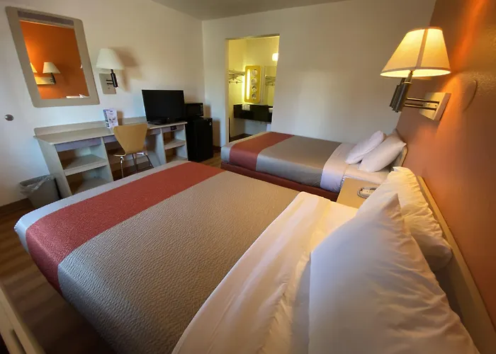 Hotel 6-flagstaff, Az - West - Woodland Village