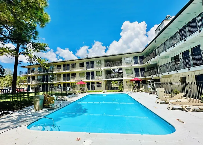 Hotel 6-flagstaff, Az - West - Woodland Village 3*