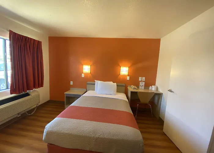6-flagstaff, Az - West - Woodland Village 3*