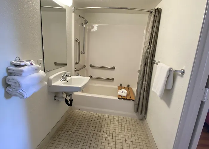 Hotel 6-flagstaff, Az - West - Woodland Village 3*