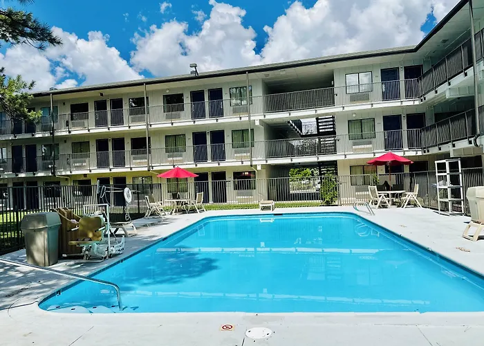 6-flagstaff, Az - West - Woodland Village Hotel Flagstaff