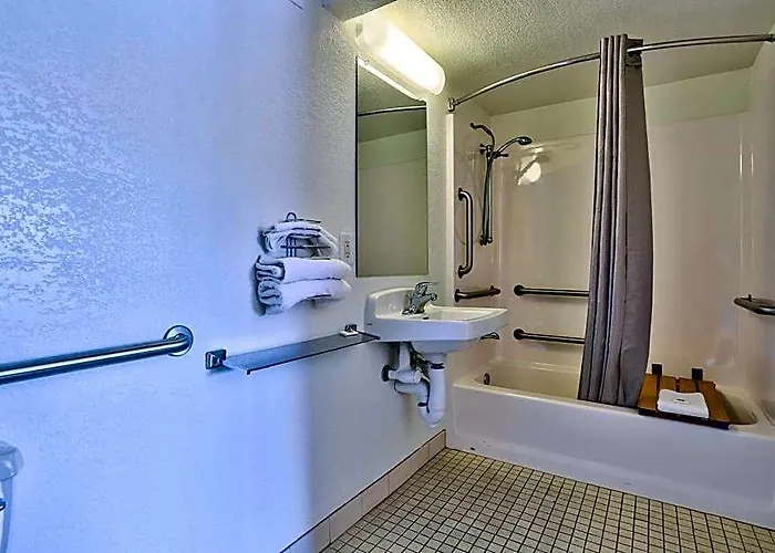 6-flagstaff, Az - West - Woodland Village 3*