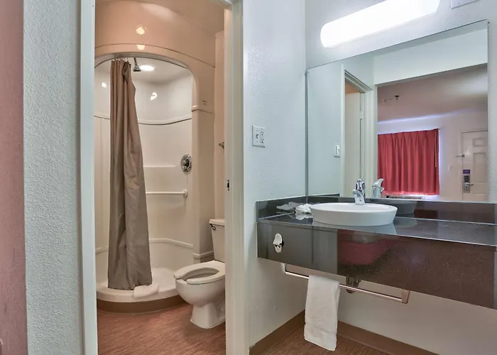 6-flagstaff, Az - West - Woodland Village 3*