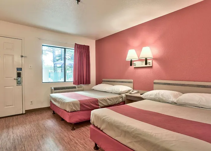 6-flagstaff, Az - West - Woodland Village 3*