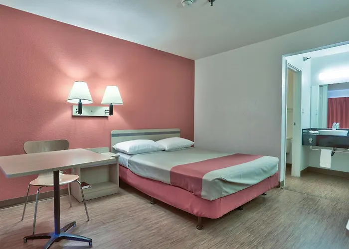 Hotel 6-flagstaff, Az - West - Woodland Village